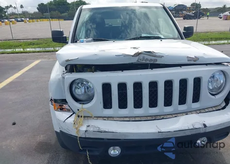 2014 Jeep Patriot Latitude z USA, uszkodzony, nr VIN 1C4NJPFB1ED618786